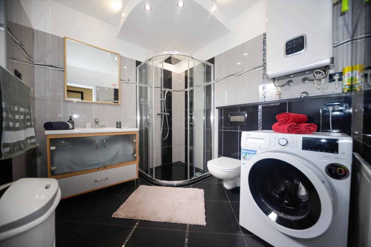 Apartment Nikola Матулі Екстер'єр фото