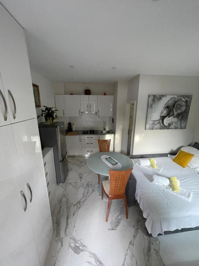 Apartment Nikola Матулі Екстер'єр фото
