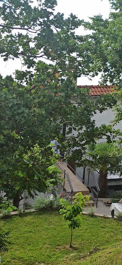 Apartment Nikola Матулі Екстер'єр фото