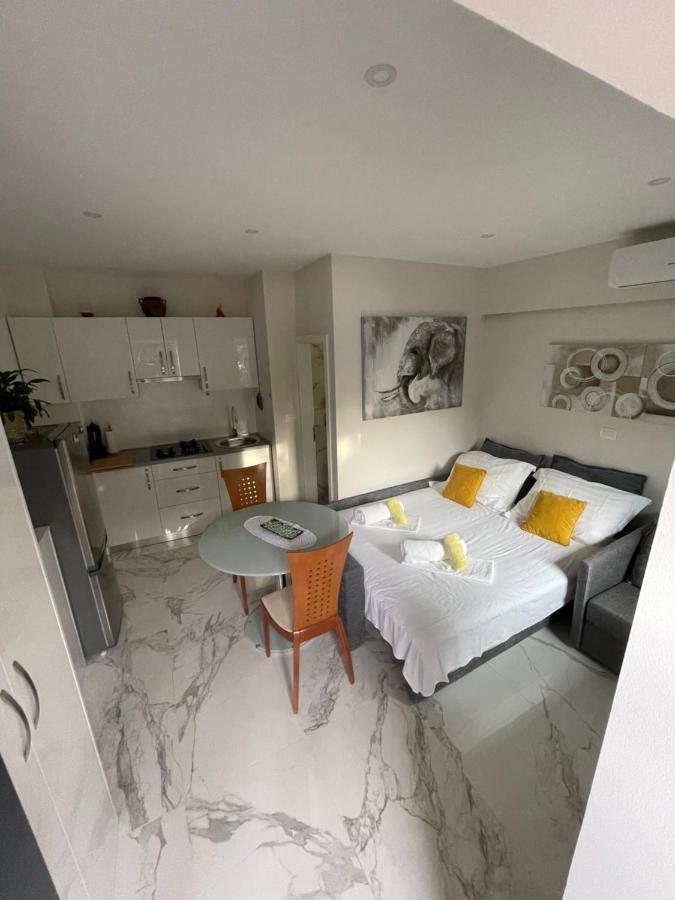 Apartment Nikola Матулі Екстер'єр фото