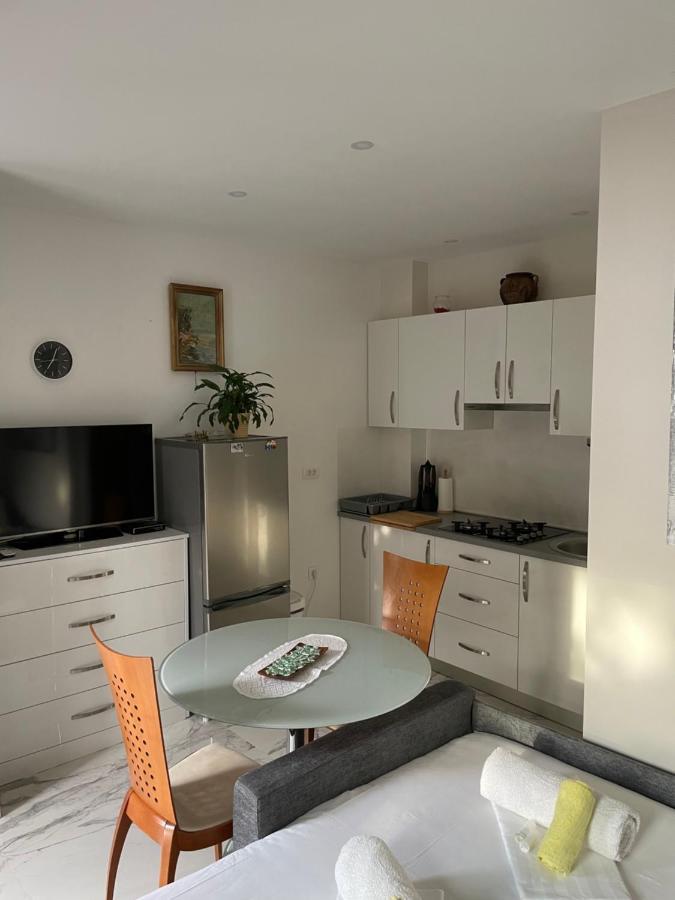 Apartment Nikola Матулі Екстер'єр фото